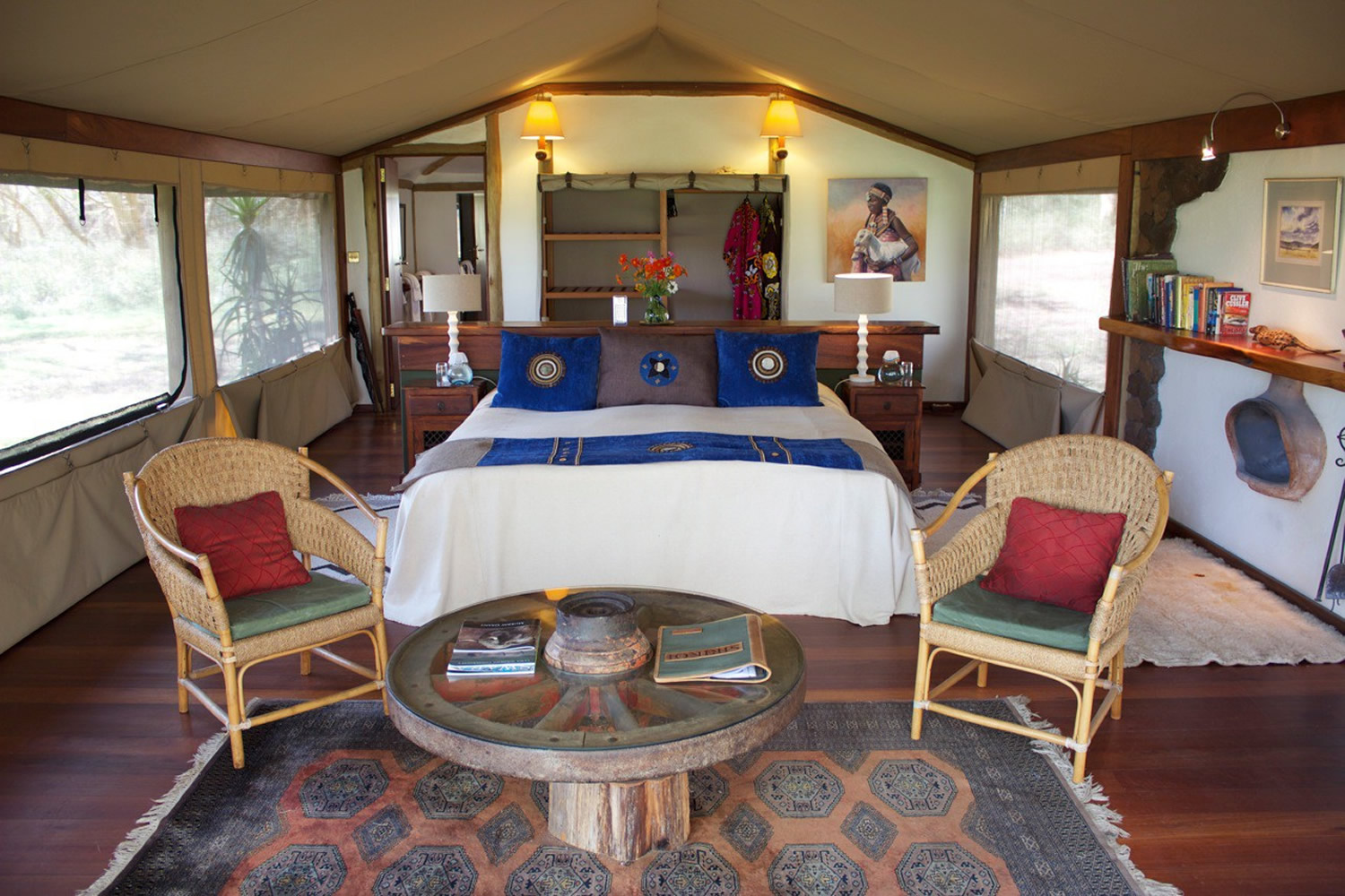 sirikoi-lodge-tent-lounge